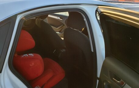 Audi A4, 2011 год, 1 050 000 рублей, 19 фотография