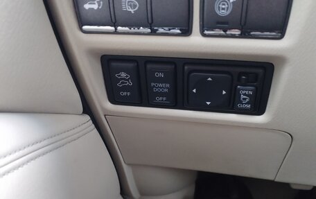 Nissan Patrol, 2012 год, 2 580 000 рублей, 10 фотография