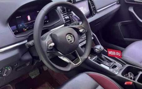 Skoda Karoq I, 2022 год, 1 854 000 рублей, 3 фотография