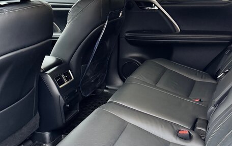 Lexus RX IV рестайлинг, 2019 год, 5 000 000 рублей, 13 фотография