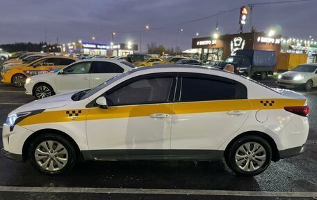 KIA Rio IV, 2018 год, 1 000 000 рублей, 2 фотография