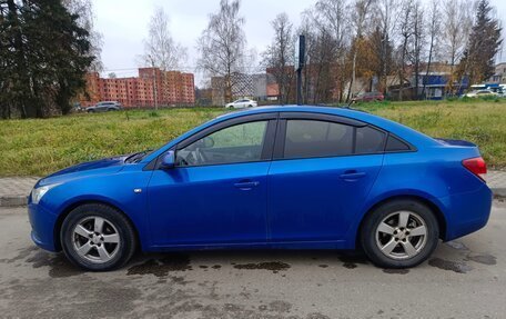 Chevrolet Cruze II, 2011 год, 750 000 рублей, 3 фотография