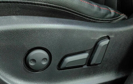 Haval H6, 2018 год, 1 400 000 рублей, 15 фотография