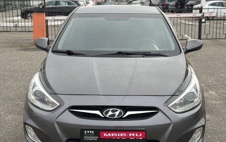 Hyundai Solaris II рестайлинг, 2014 год, 960 000 рублей, 2 фотография