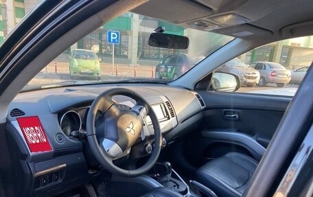 Mitsubishi Outlander III рестайлинг 3, 2011 год, 1 100 000 рублей, 8 фотография