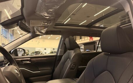 Toyota Highlander, 2025 год, 6 047 000 рублей, 17 фотография