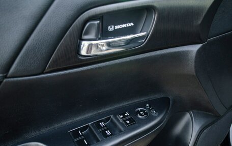 Honda Accord IX рестайлинг, 2013 год, 1 599 000 рублей, 15 фотография