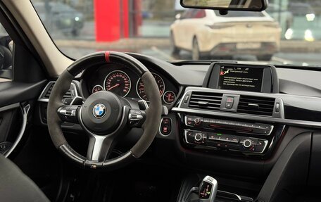 BMW 3 серия, 2017 год, 1 990 000 рублей, 13 фотография