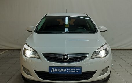 Opel Astra J, 2012 год, 580 000 рублей, 2 фотография