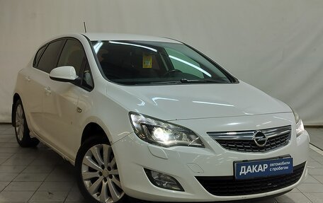 Opel Astra J, 2012 год, 580 000 рублей, 3 фотография