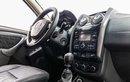 Renault Duster I рестайлинг, 2015 год, 1 248 000 рублей, 23 фотография