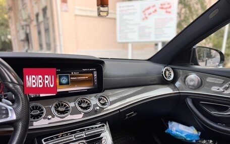 Mercedes-Benz E-Класс, 2016 год, 2 900 000 рублей, 10 фотография