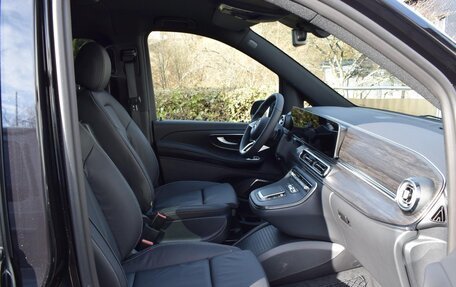 Mercedes-Benz V-Класс, 2025 год, 14 990 000 рублей, 11 фотография