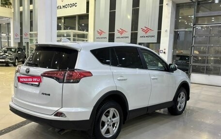 Toyota RAV4, 2019 год, 2 599 000 рублей, 4 фотография