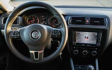 Volkswagen Jetta VI, 2013 год, 850 000 рублей, 16 фотография
