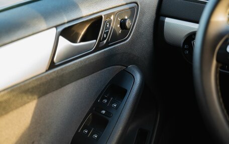 Volkswagen Jetta VI, 2013 год, 850 000 рублей, 22 фотография