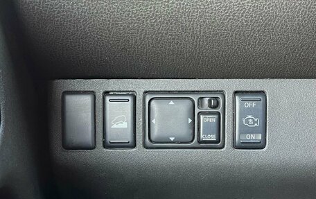 Nissan Pathfinder, 2007 год, 995 000 рублей, 23 фотография