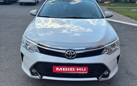 Toyota Camry, 2017 год, 2 220 000 рублей, 9 фотография