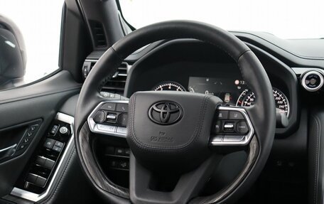 Toyota Land Cruiser, 2021 год, 8 900 000 рублей, 13 фотография