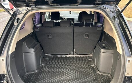 Mitsubishi Outlander III рестайлинг 3, 2014 год, 1 199 000 рублей, 7 фотография