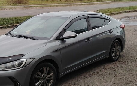 Hyundai Elantra VI рестайлинг, 2018 год, 1 100 000 рублей, 4 фотография