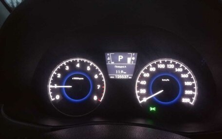 Hyundai Solaris II рестайлинг, 2011 год, 740 000 рублей, 3 фотография