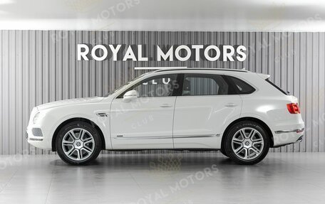 Bentley Bentayga I, 2018 год, 10 800 000 рублей, 3 фотография