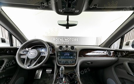 Bentley Bentayga I, 2018 год, 10 800 000 рублей, 7 фотография