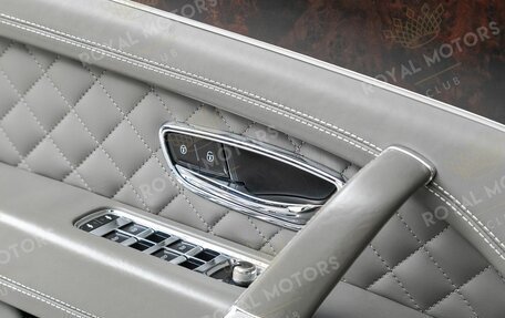 Bentley Bentayga I, 2018 год, 10 800 000 рублей, 14 фотография