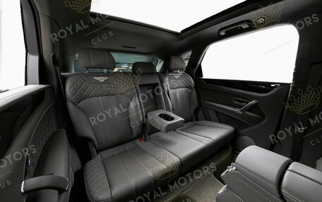 Bentley Bentayga I, 2018 год, 10 800 000 рублей, 15 фотография