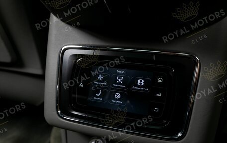 Bentley Bentayga I, 2018 год, 10 800 000 рублей, 17 фотография