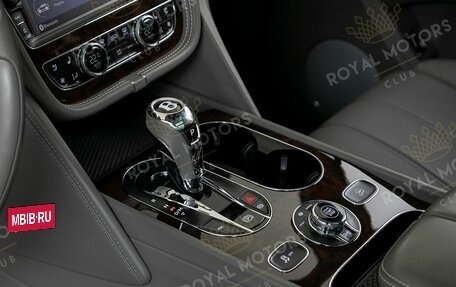 Bentley Bentayga I, 2018 год, 10 800 000 рублей, 10 фотография