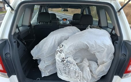 Opel Zafira B, 2012 год, 699 000 рублей, 23 фотография