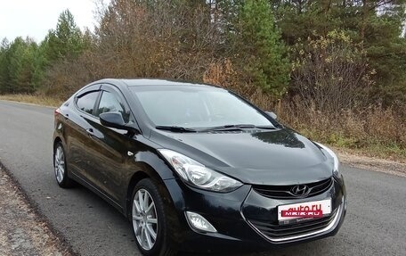 Hyundai Elantra V, 2011 год, 740 000 рублей, 2 фотография