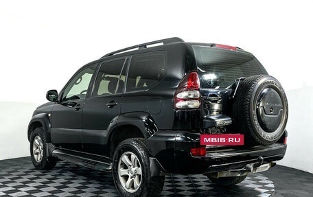 Toyota Land Cruiser Prado 120 рестайлинг, 2005 год, 1 497 000 рублей, 7 фотография
