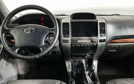 Toyota Land Cruiser Prado 120 рестайлинг, 2005 год, 1 497 000 рублей, 12 фотография