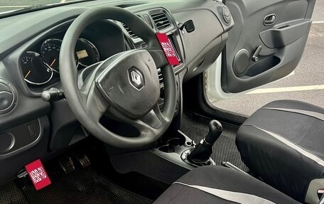 Renault Logan II, 2016 год, 570 000 рублей, 11 фотография