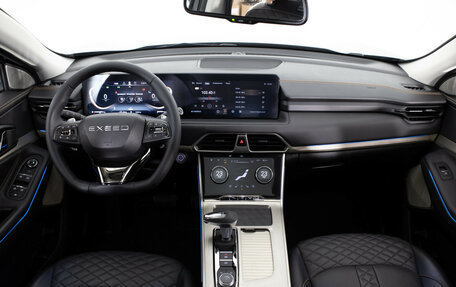 CheryExeed TXL, 2022 год, 2 249 525 рублей, 9 фотография