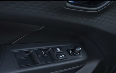 Suzuki Swift V, 2025 год, 1 350 000 рублей, 11 фотография