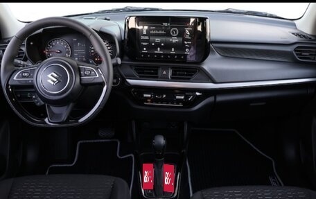 Suzuki Swift V, 2025 год, 1 350 000 рублей, 9 фотография