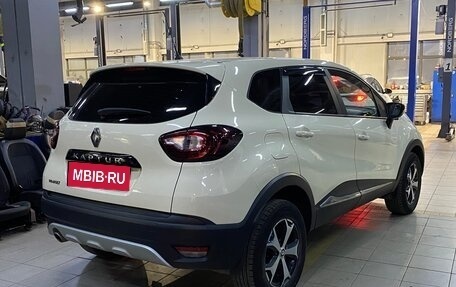 Renault Kaptur I рестайлинг, 2019 год, 1 433 000 рублей, 1 фотография
