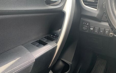 Toyota Corolla, 2013 год, 970 000 рублей, 10 фотография