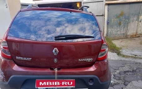 Renault Sandero I, 2013 год, 450 000 рублей, 2 фотография