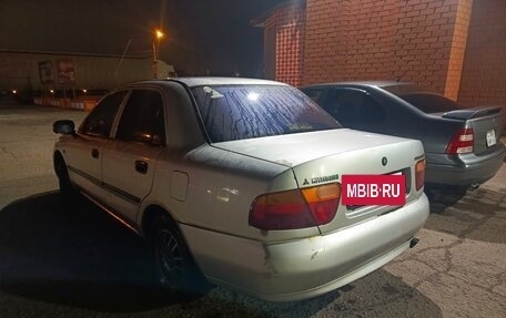 Mitsubishi Carisma I, 1998 год, 230 000 рублей, 3 фотография