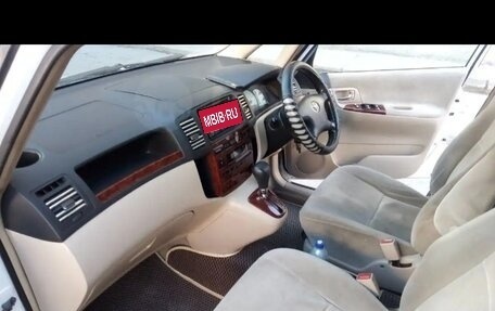 Toyota Corolla Spacio II, 2001 год, 550 000 рублей, 9 фотография