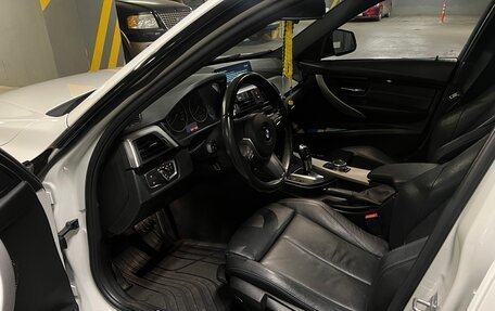 BMW 3 серия, 2018 год, 3 900 000 рублей, 16 фотография