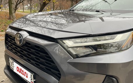 Toyota RAV4, 2022 год, 3 300 000 рублей, 6 фотография