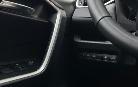 Toyota RAV4, 2022 год, 3 300 000 рублей, 11 фотография