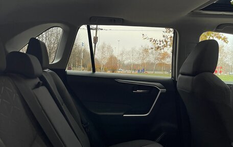 Toyota RAV4, 2022 год, 3 300 000 рублей, 14 фотография