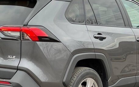 Toyota RAV4, 2022 год, 3 300 000 рублей, 20 фотография